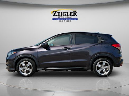 Used 2017 Honda HR-V EX-L image 4
