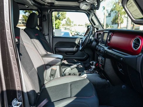 Used 2020 Jeep Wrangler Unlimited Rubicon AWD/4WD image 15