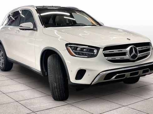 Used 2022 Mercedes-Benz GLC 300 4MATIC image 2