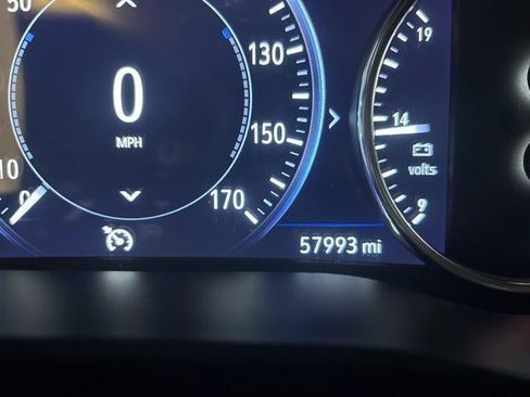 Used 2023 Buick Enclave Avenir w/ Avenir Technology Package image 17