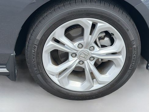 Used 2025 Honda Accord LX image 9