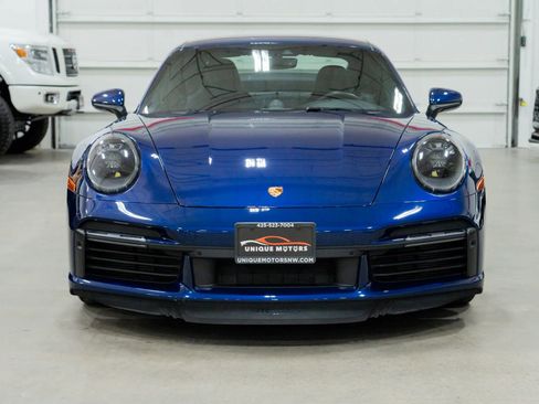 Used 2022 Porsche 911 Turbo image 2