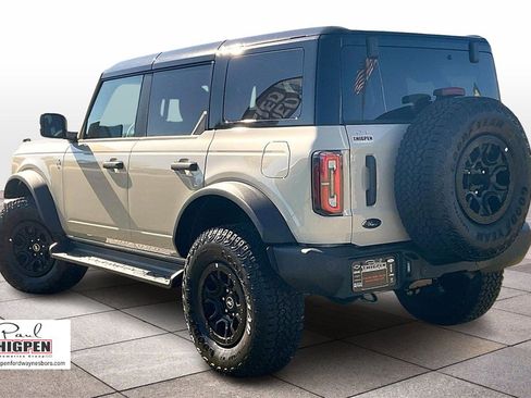 New 2025 Ford Bronco Outer Banks w/ Sasquatch Package image 3