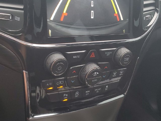 Used 2021 Jeep Grand Cherokee Laredo X AWD/4WD image 25