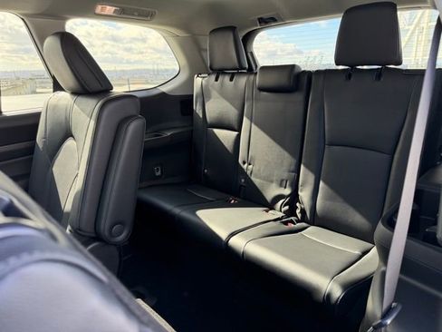 Used 2024 Toyota Grand Highlander Limited image 12