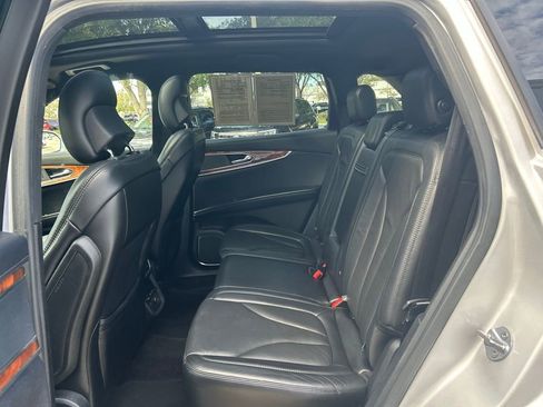 Used 2017 Lincoln MKX Reserve image 44