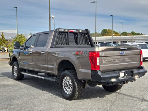 Used 2020 Ford F250 XLT w/ XLT Premium Package image 11