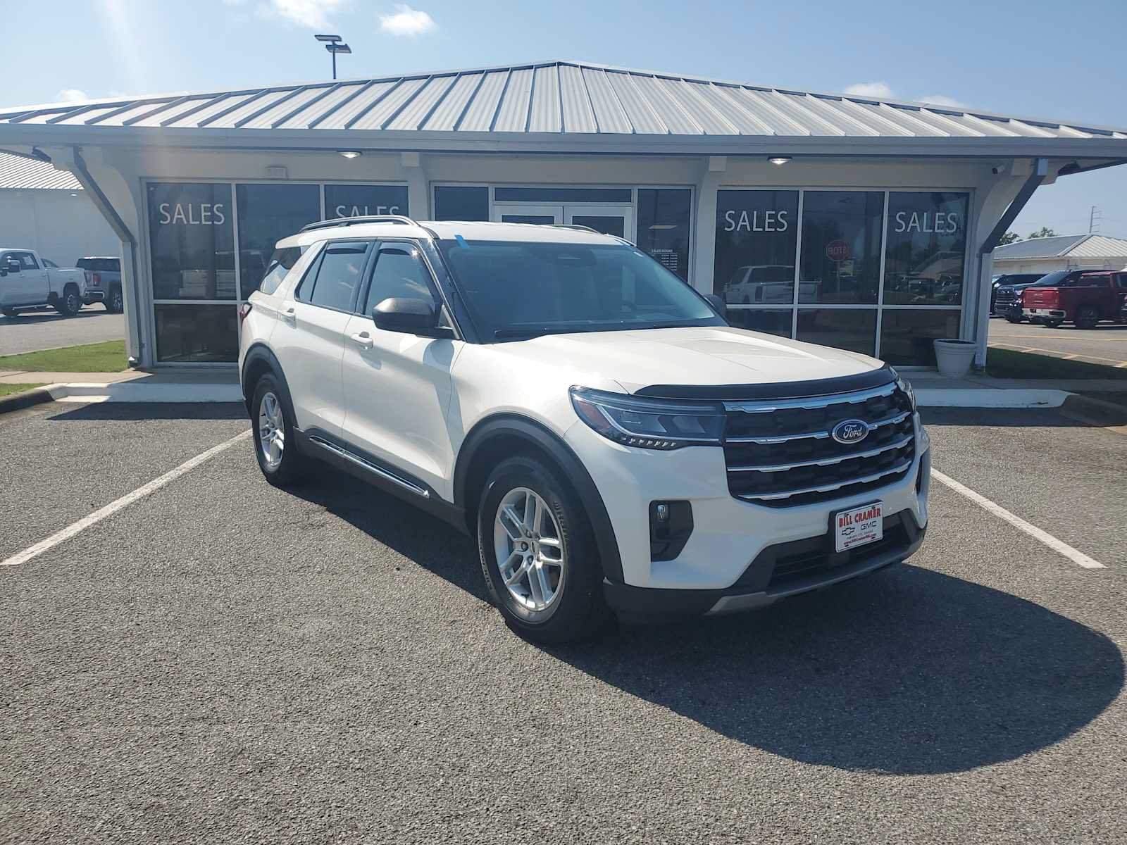 Used 2025 Ford Explorer Active w/ Active Comfort Package RWD image 9