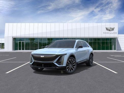 New 2026 Cadillac Lyriq Sport w/ LPO, Floor Liner Package AWD/4WD image 6