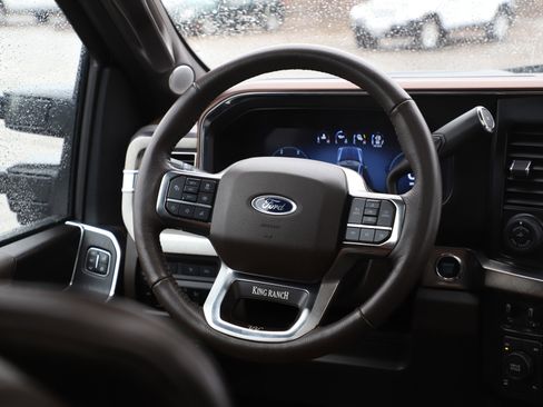 Used 2023 Ford F250 King Ranch image 16