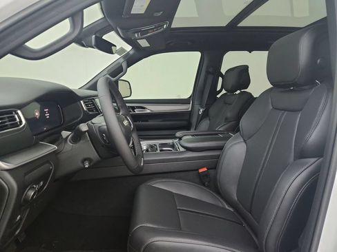 New 2026 Jeep Grand Wagoneer L Limited AWD/4WD image 19