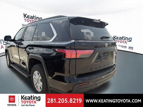 Used 2025 Toyota Sequoia SR5 AWD/4WD image 5