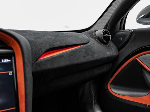 Used 2021 McLaren 765LT RWD image 89