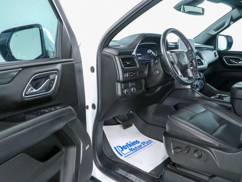 Used 2023 Chevrolet Tahoe RST w/ Luxury Package RWD image 3