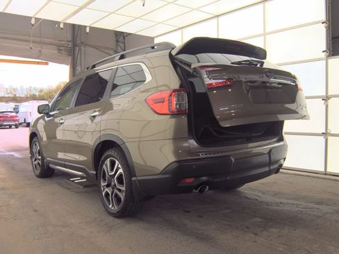 Used 2023 Subaru Ascent Touring AWD/4WD image 8