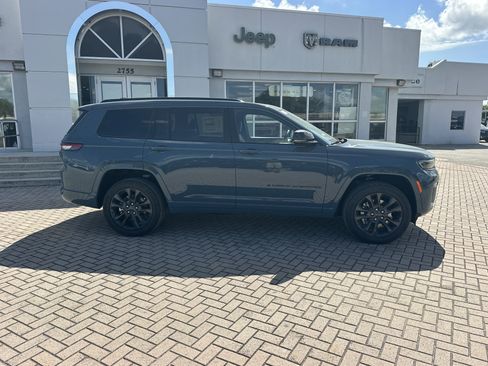 New 2026 Jeep Grand Cherokee L Limited AWD/4WD image 6
