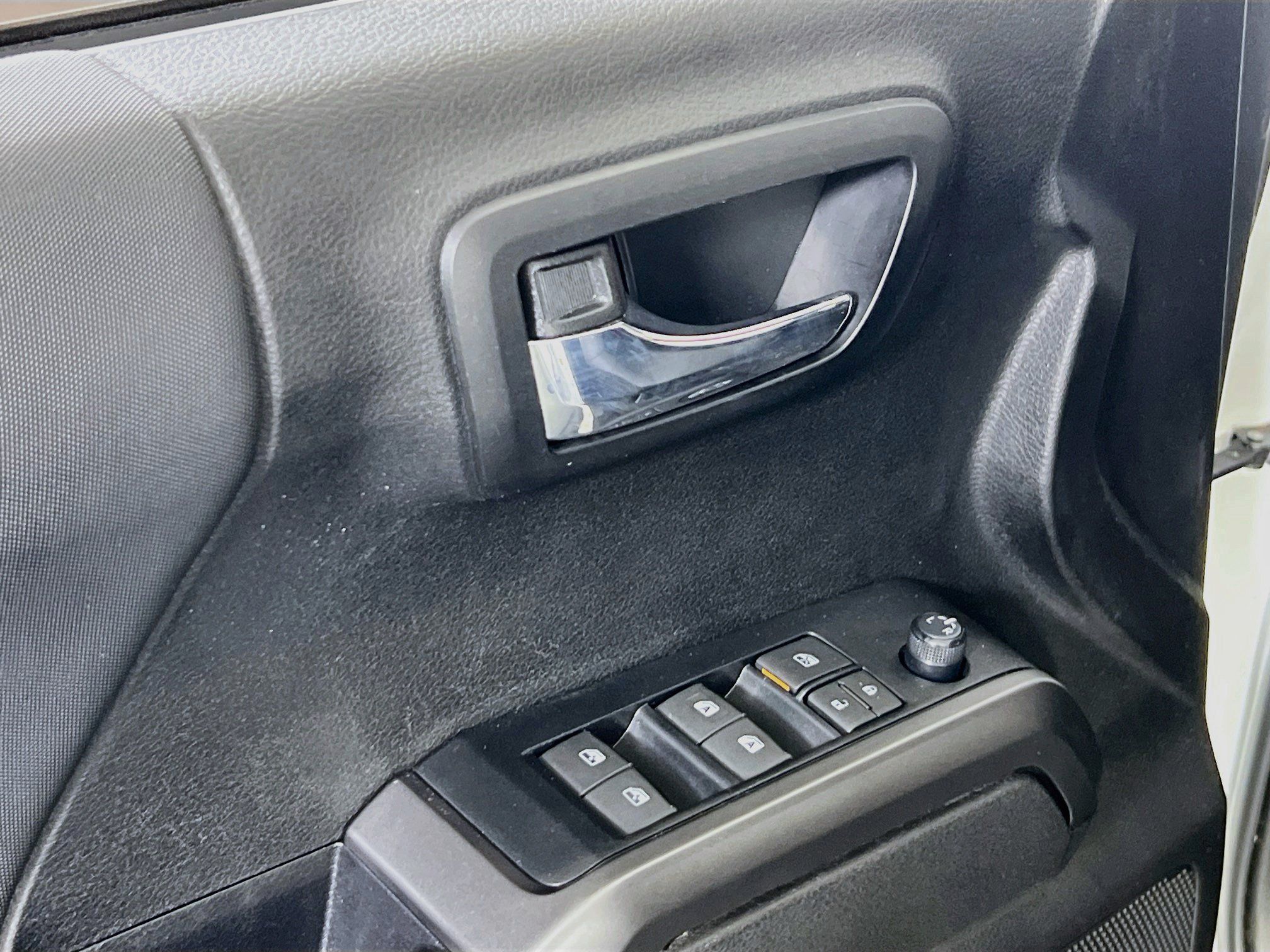 Used 2023 Toyota Tacoma TRD Sport AWD/4WD image 17