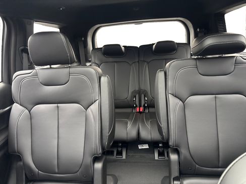 New 2026 Jeep Grand Cherokee L Limited image 17