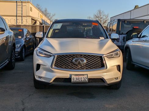 Used 2019 INFINITI QX50 Luxe w/ Navigation Package image 3