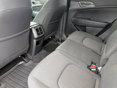 Certified 2023 Kia Sportage LX AWD/4WD image 13