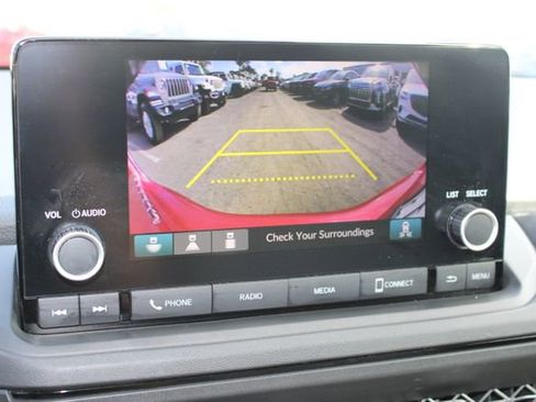 Used 2023 Honda Accord EX image 27