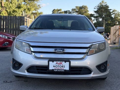 Used 2010 Ford Fusion SE FWD image 3
