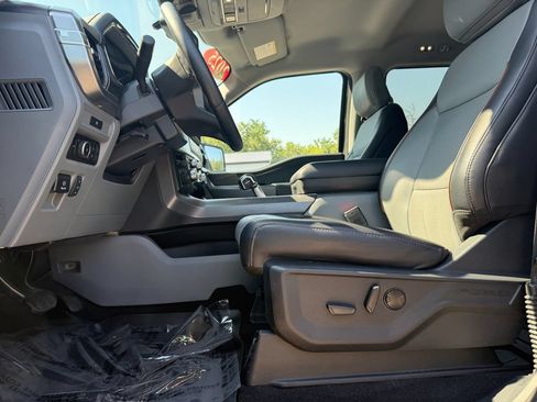 Used 2025 Ford F150 Lariat w/ Equipment Group 501A Mid AWD/4WD image 24