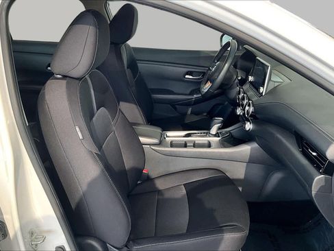 Used 2021 Nissan Sentra SV FWD image 8