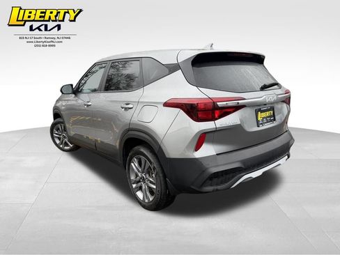 Used 2023 Kia Seltos LX image 5