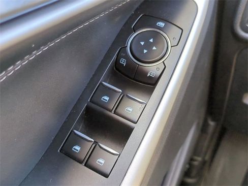 Used 2021 Ford Explorer XLT w/ Equipment Group 202A image 24