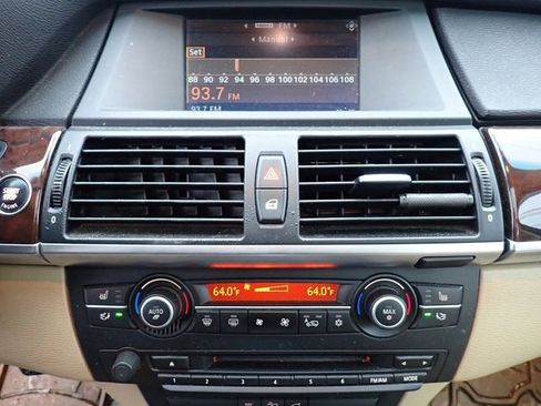 Used 2007 BMW X5 3.0si image 14