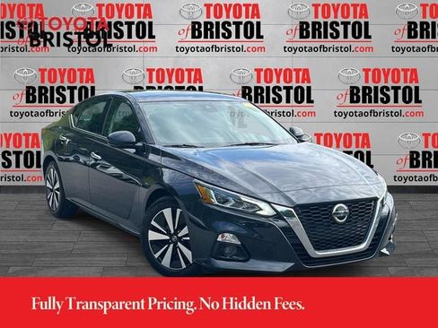 Used 2019 Nissan Altima 2.5 SV FWD image 1