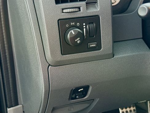 Used 2006 Dodge Ram 1500 Truck 2WD Regular Cab w/ Communication Pkg image 17