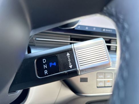 Certified 2024 Hyundai Kona Limited image 21