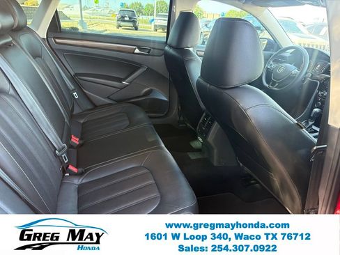 Used 2022 Volkswagen Passat 2.0T FWD image 28