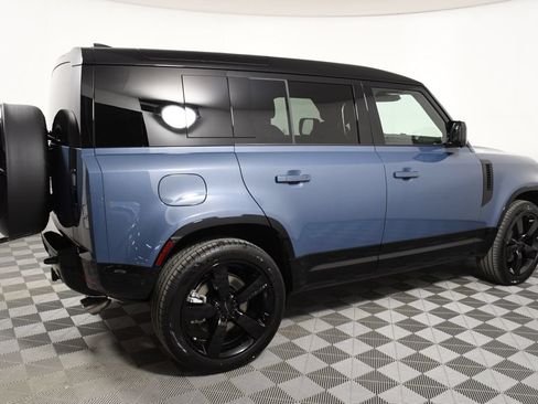 New 2026 Land Rover Defender 110 X-Dynamic SE AWD/4WD image 7
