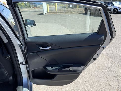 Used 2017 Honda Civic EX image 17