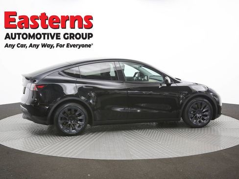 Used 2022 Tesla Model Y Long Range AWD/4WD image 37