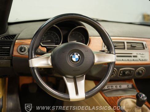 Used 2003 BMW Z4 3.0i image 39