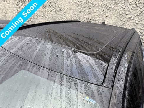 Used 2021 Volvo XC40 P8 Recharge w/ Advanced Package image 4