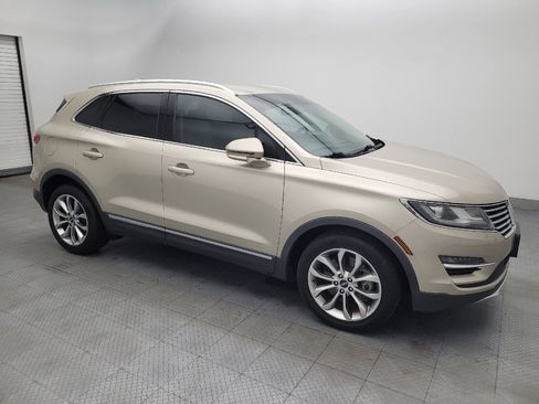 Used 2017 Lincoln MKC Select w/ Select Plus Package FWD image 11