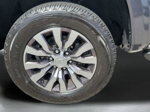 Used 2020 Toyota Tacoma Limited AWD/4WD image 26