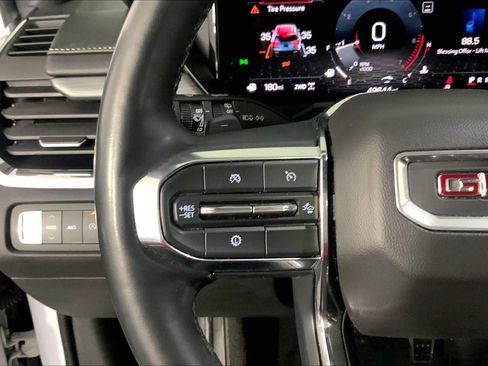 Used 2024 GMC Acadia Elevation AWD/4WD image 18