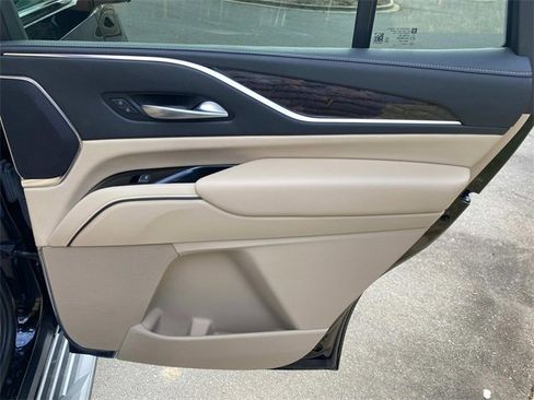 Used 2023 Cadillac Escalade Premium Luxury w/ Performance Package image 37