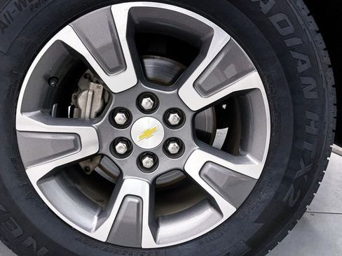 Used 2018 Chevrolet Colorado Z71 image 12