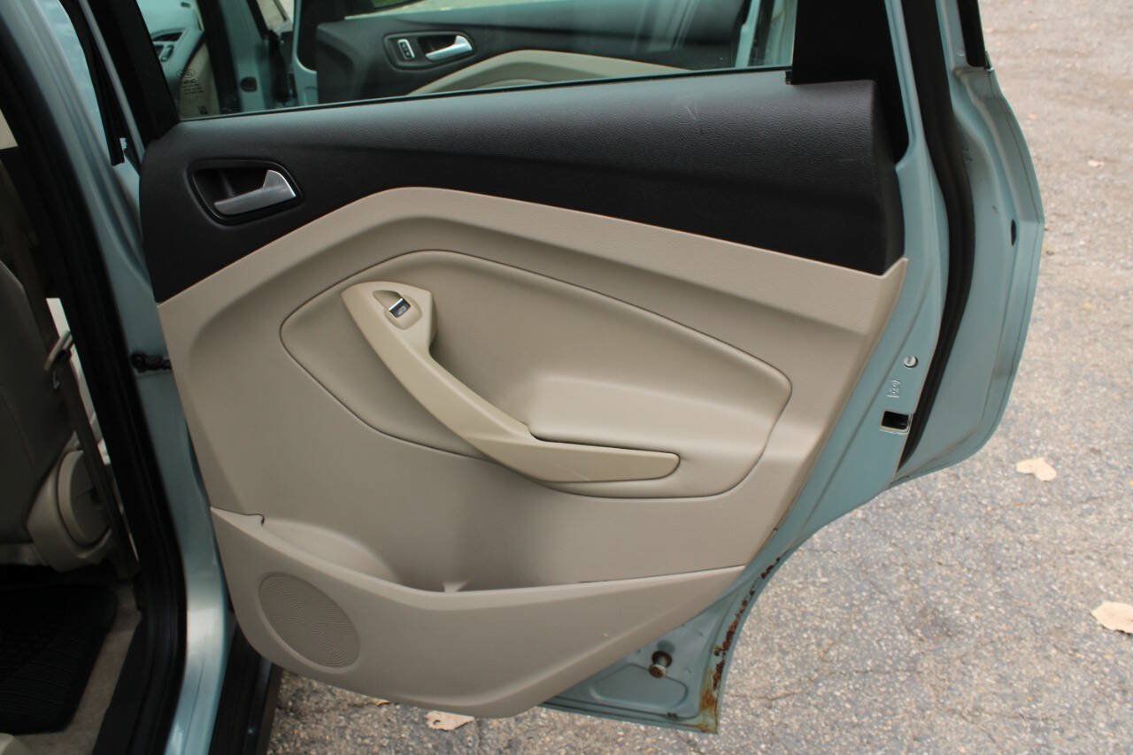 Used 2014 Ford C-MAX SE FWD image 16