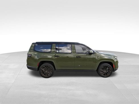 Used 2022 Jeep Grand Wagoneer Series III w/ Rear Seat Video Group 1 AWD/4WD image 5