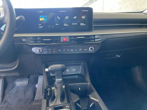 Used 2025 Kia K5 LXS image 17