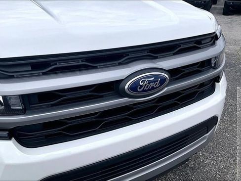 Used 2022 Ford Expedition XLT AWD/4WD image 32