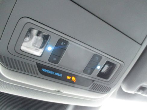 Used 2023 Ford Explorer XLT w/ Equipment Group 202A image 34